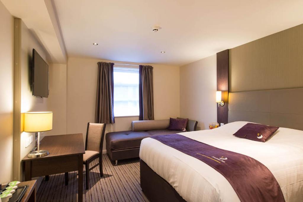 Premier Inn St. Albans/Bricket Wood Phòng bức ảnh